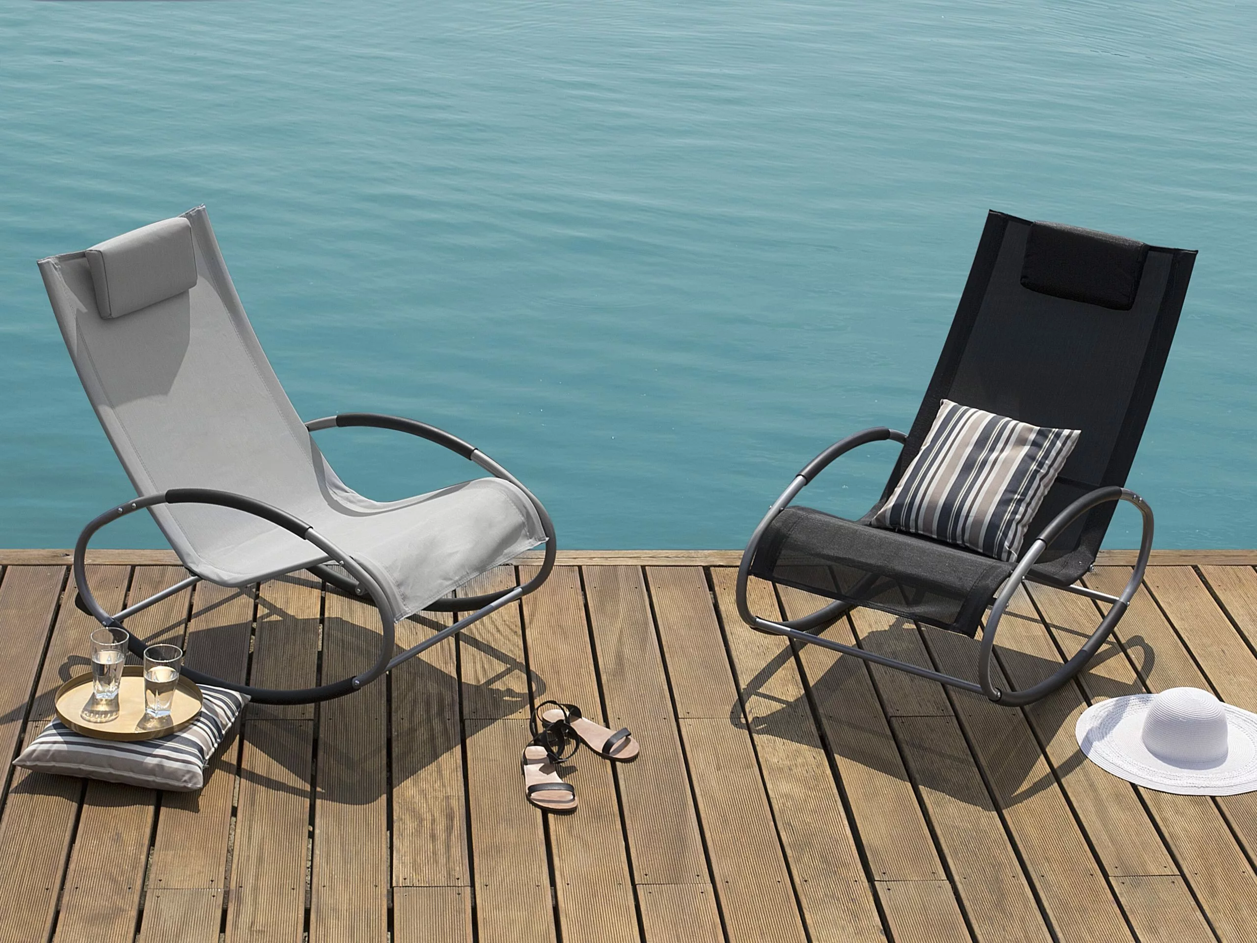 Beliani Harmaa Puutarhakeinutuoli CAMPO - Image 2