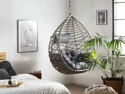 Beliani Riipputuoli Jalustalla Polyrottinki Harmaa ARSITA 15 Beliani Riipputuoli Jalustalla Polyrottinki Harmaa ARSITA -Ulkokalusteet shop undef src sa picid 765011 type color image scaled