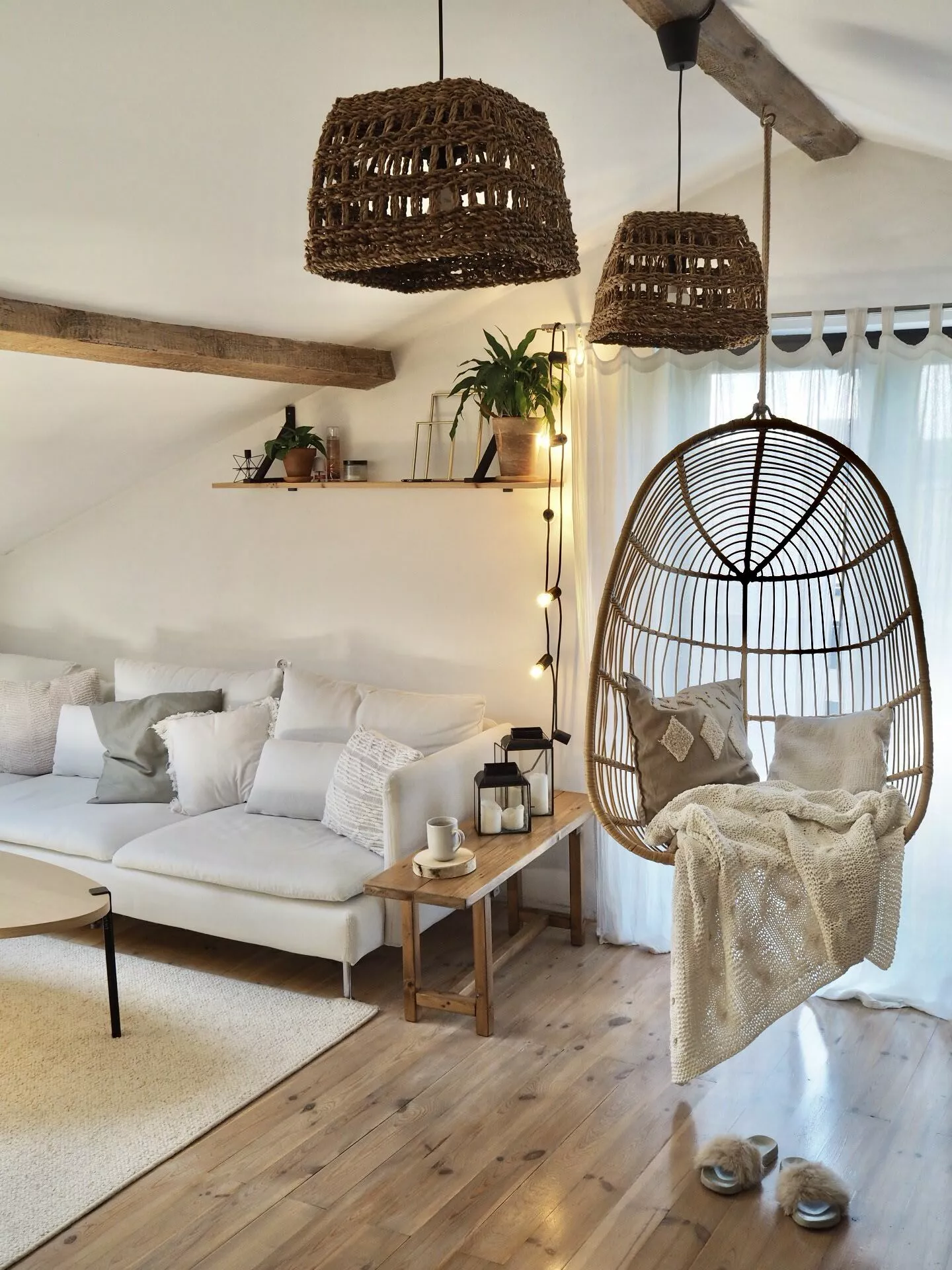 Beliani Riipputuoli Rottinkia Puunvärinen CASOLI 3 Beliani Riipputuoli Rottinkia Puunvärinen CASOLI - Image 3