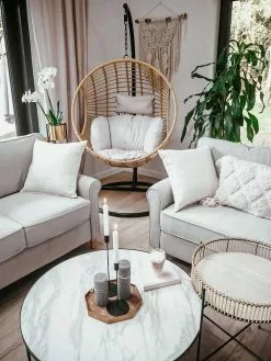 Beliani Rottinkinen Riipputuoli Jalustalla Puunvärinen ASPIO -Ulkokalusteet shop undef src sa picid 775345 type whitesh image