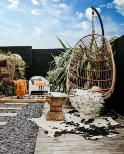 Beliani Rottinkinen Korituoli Jalustalla Beige CASOLI -Ulkokalusteet shop undef src sa picid 784140 type whitesh image