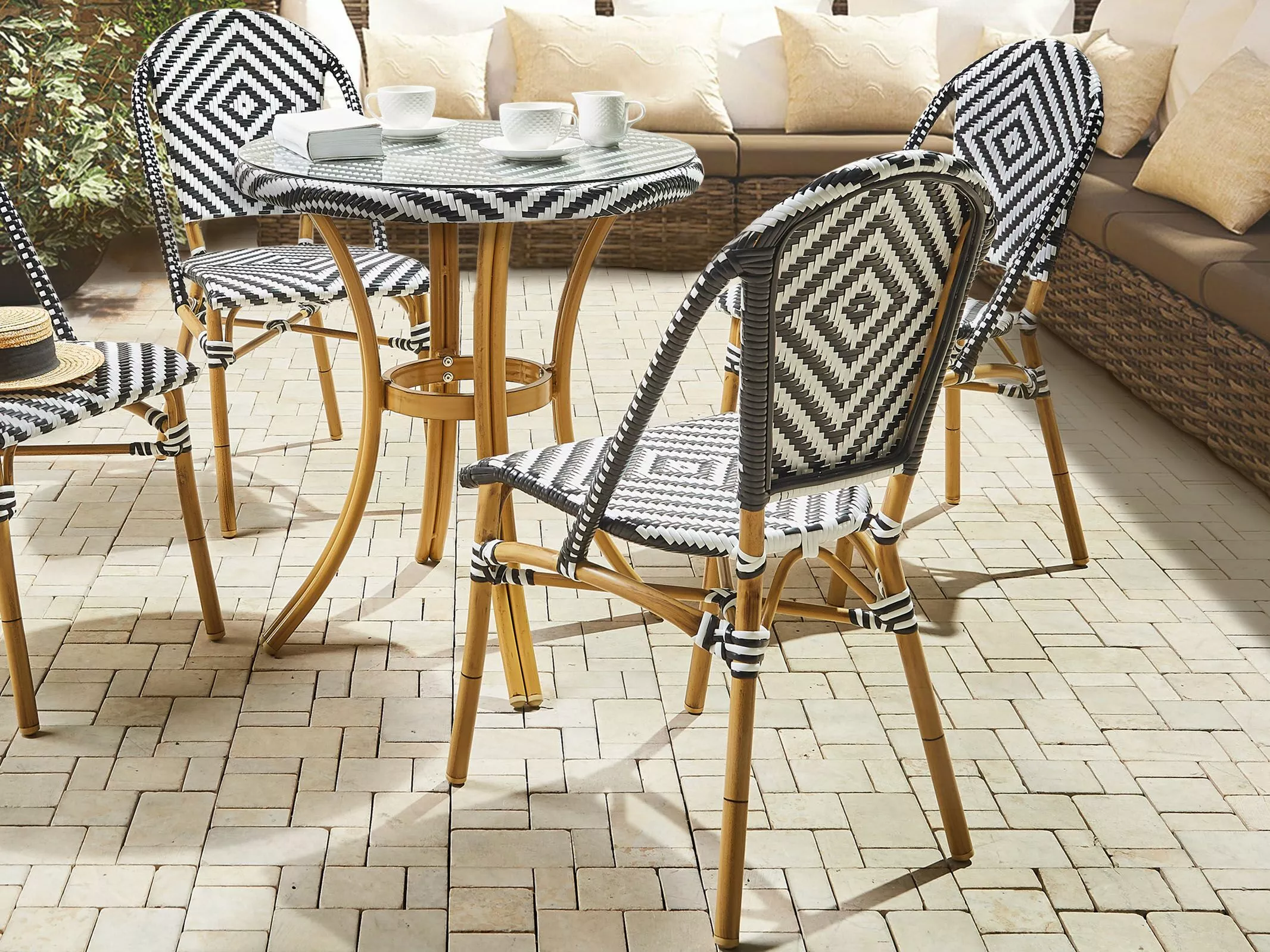 Beliani Puutarhatuolit 4kpl Setti Mustavalkoinen RIFREDDO - Image 4