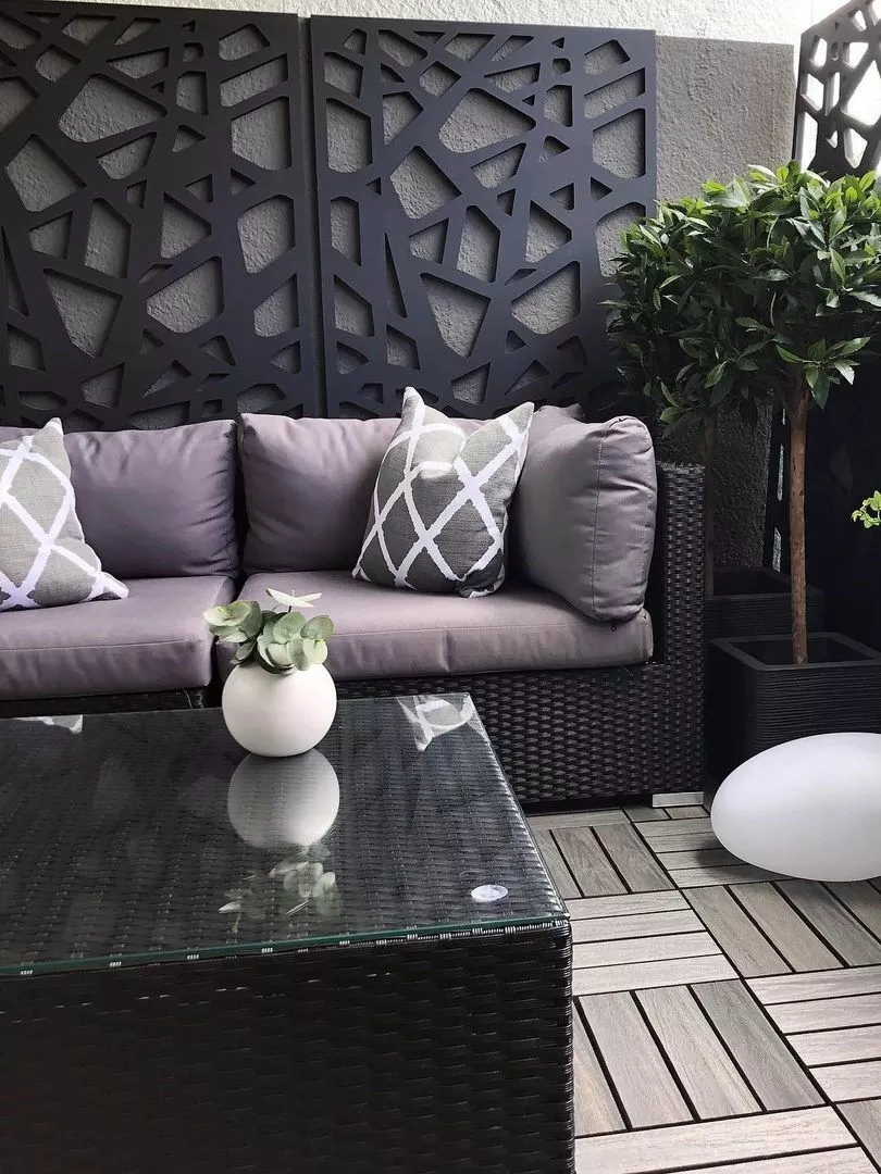 Beliani 4-istuttava Ulkosohvaryhmä Polyrottinki Vasenk. Musta SANO II 5 Beliani 4-istuttava Ulkosohvaryhmä Polyrottinki Vasenk. Musta SANO II - Image 5