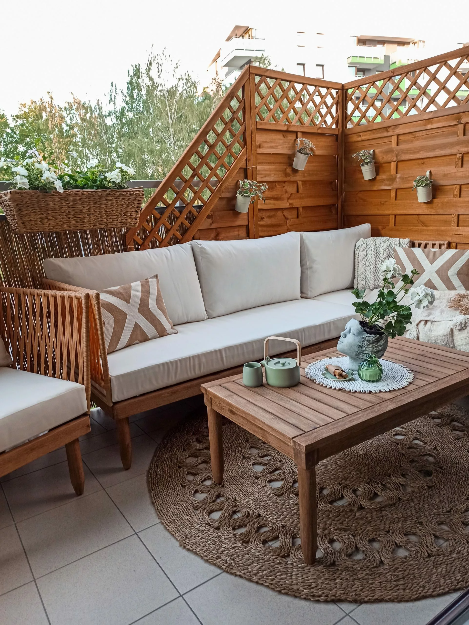 Beliani 4-istuttava Ulkosohvaryhmä Akasiapuu Vasenk. Valkoinen CREMONA 4 Beliani 4-istuttava Ulkosohvaryhmä Akasiapuu Vasenk. Valkoinen CREMONA - Image 4