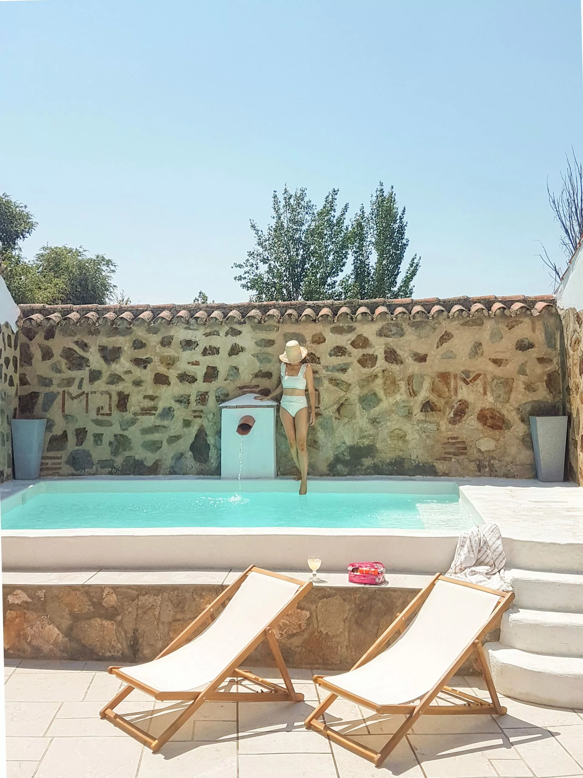 Beliani Tumma Akaasiapuinen Aurinkotuoli Kermanvärisellä Kankaalla AVELLINO 7 Beliani Tumma Akaasiapuinen Aurinkotuoli Kermanvärisellä Kankaalla AVELLINO - Image 7