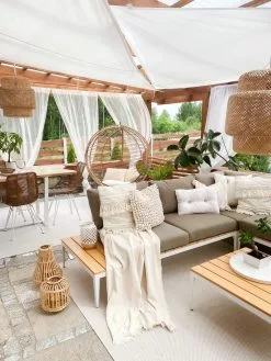 Beliani Puutarhasohva Ja Sohvapöytä POSITANO 19 Beliani Puutarhasohva Ja Sohvapöytä POSITANO -Ulkokalusteet shop undef src sa picid 809759 type whitesh image 3 scaled