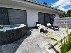 Beliani Aurinkotuoli Metallinen Musta PORTOFINO 12 Beliani Aurinkotuoli Metallinen Musta PORTOFINO -Ulkokalusteet shop undef src sa picid 809888 type whitesh image scaled