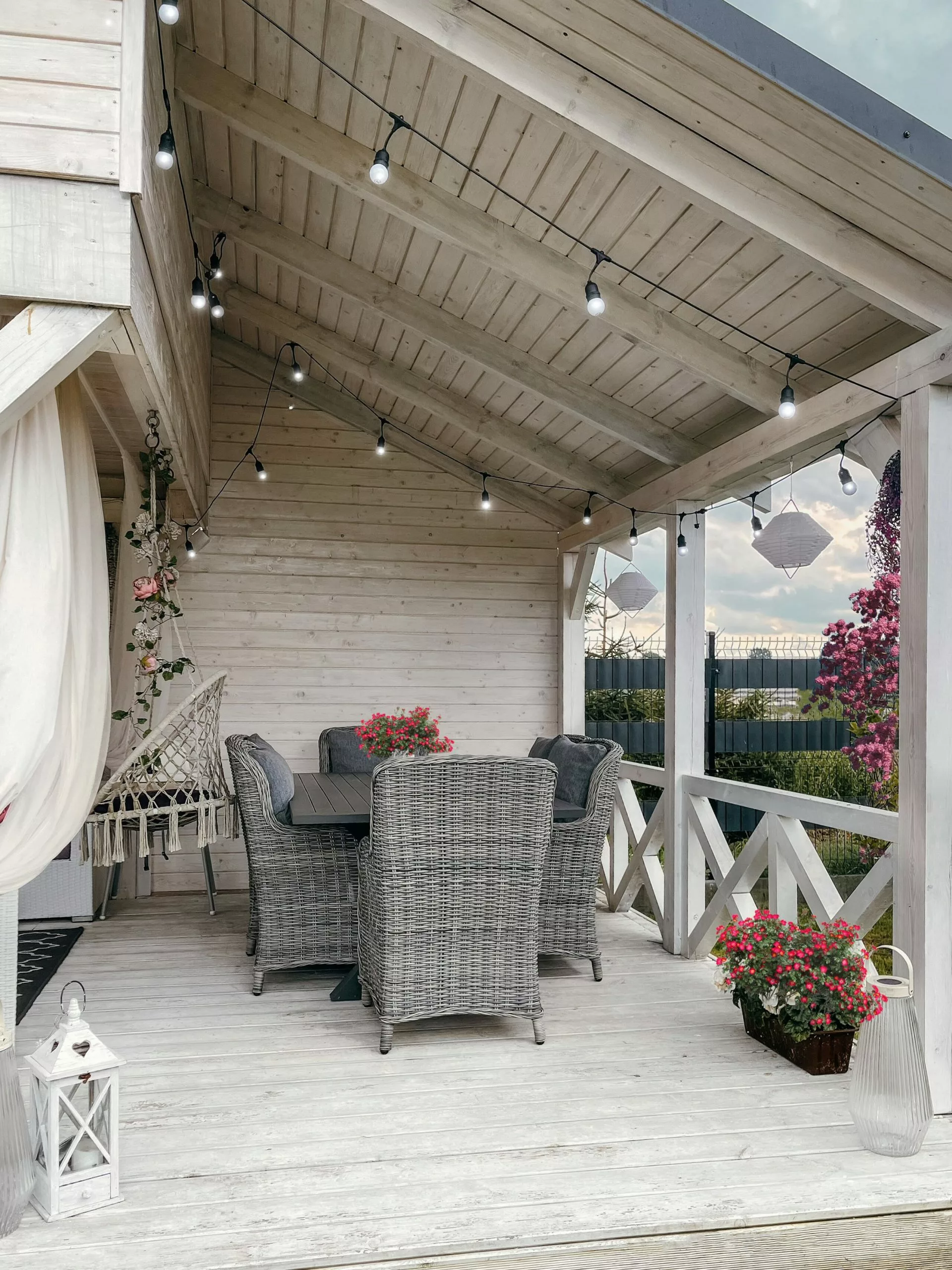 Beliani 6-istuttava Ulkoruokailuryhmä Polyrottinki Harmaa CASCAIS 10 Beliani 6-istuttava Ulkoruokailuryhmä Polyrottinki Harmaa CASCAIS - Image 10