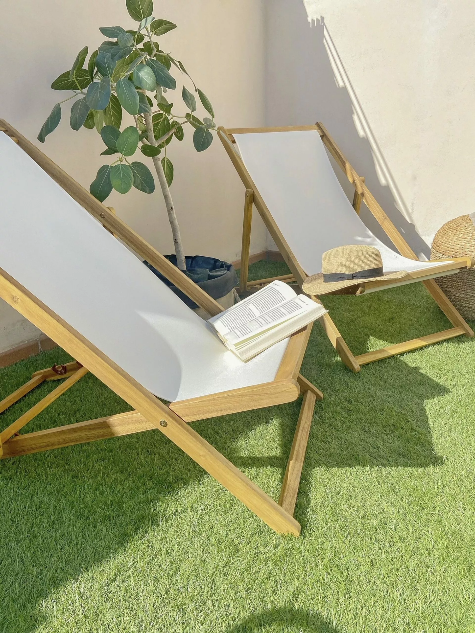 Beliani Vaalea Akaasiapuinen Aurinkotuoli ANZIO - Image 5