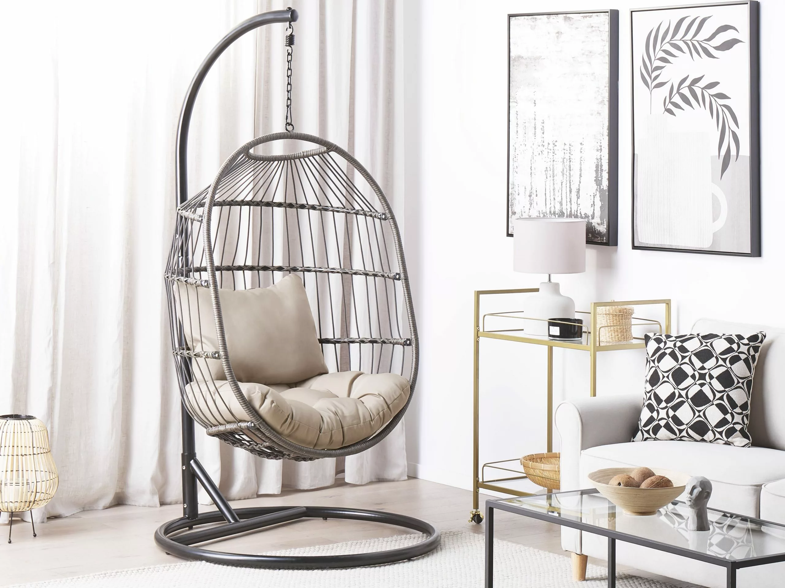 Beliani Riipputuoli Jalustalla Rottinkinen Musta ALBA - Image 2