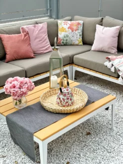 Beliani Puutarhasohva Ja Sohvapöytä POSITANO 13 Beliani Puutarhasohva Ja Sohvapöytä POSITANO -Ulkokalusteet shop undef src sa picid 824419 type whitesh image 1