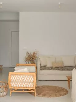 Beliani Puutarhapenkki Rottinkinen Beigellä Tyynyllä BALLAO -Ulkokalusteet shop undef src sa picid 825715 type whitesh image scaled