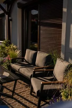 Beliani Puutarhasohvasetti 4-istuttava Tummanharmaa DELIA 13 Beliani Puutarhasohvasetti 4-istuttava Tummanharmaa DELIA -Ulkokalusteet shop undef src sa picid 827396 type whitesh image scaled