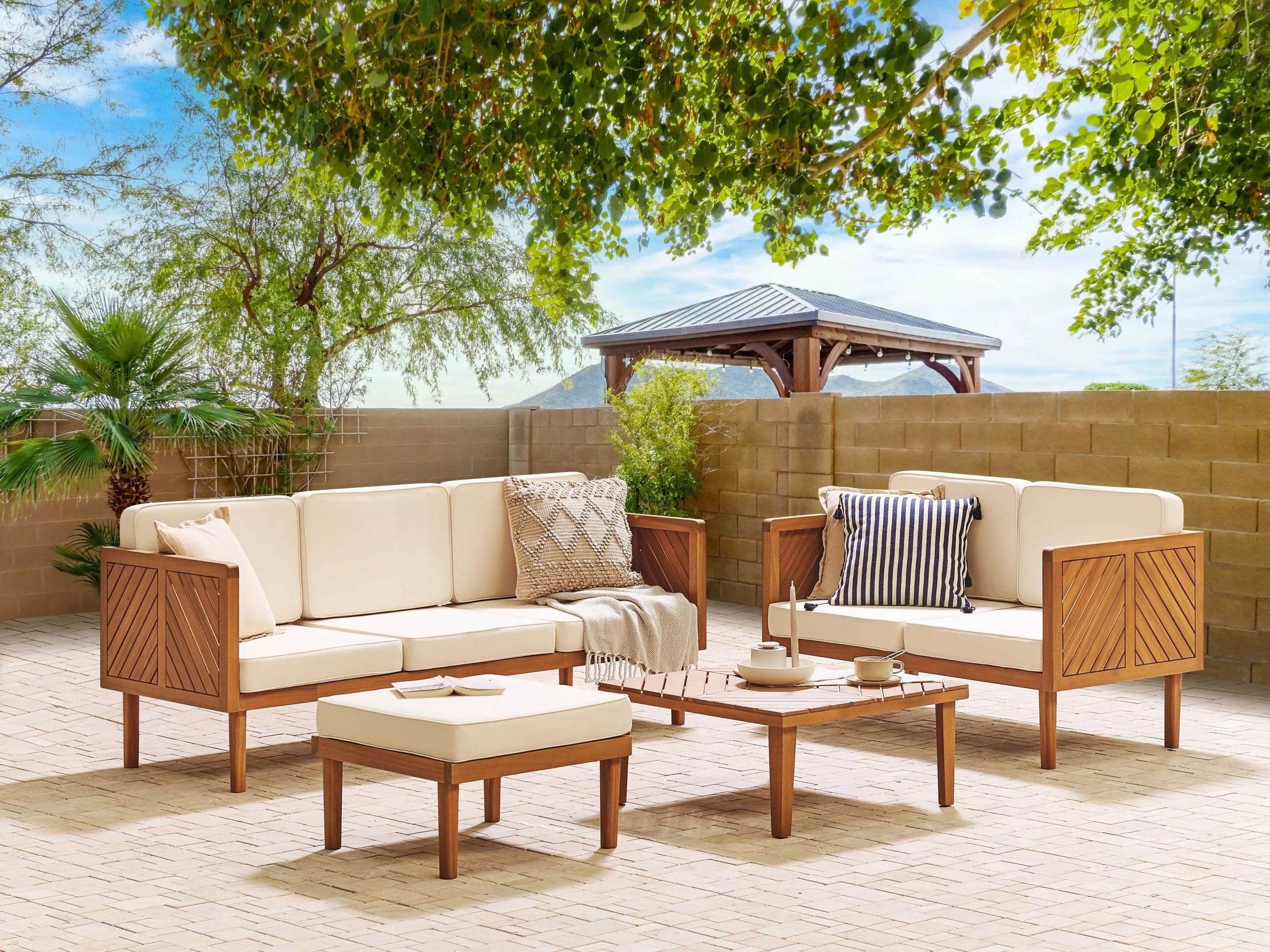 Beliani 5-istuttava Ulkosohvaryhmä Sohvapöytä Ja Rahi Akaasiapuu Valkoinen BARATTI 2 Beliani 5-istuttava Ulkosohvaryhmä Sohvapöytä Ja Rahi Akaasiapuu Valkoinen BARATTI - Image 2