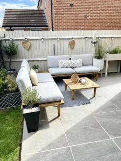 Beliani 4-istuttava Ulkosohvaryhmä Akasiapuu Harmaa FRASCATI 19 Beliani 4-istuttava Ulkosohvaryhmä Akasiapuu Harmaa FRASCATI -Ulkokalusteet shop undef src sa picid 831021 type whitesh image scaled