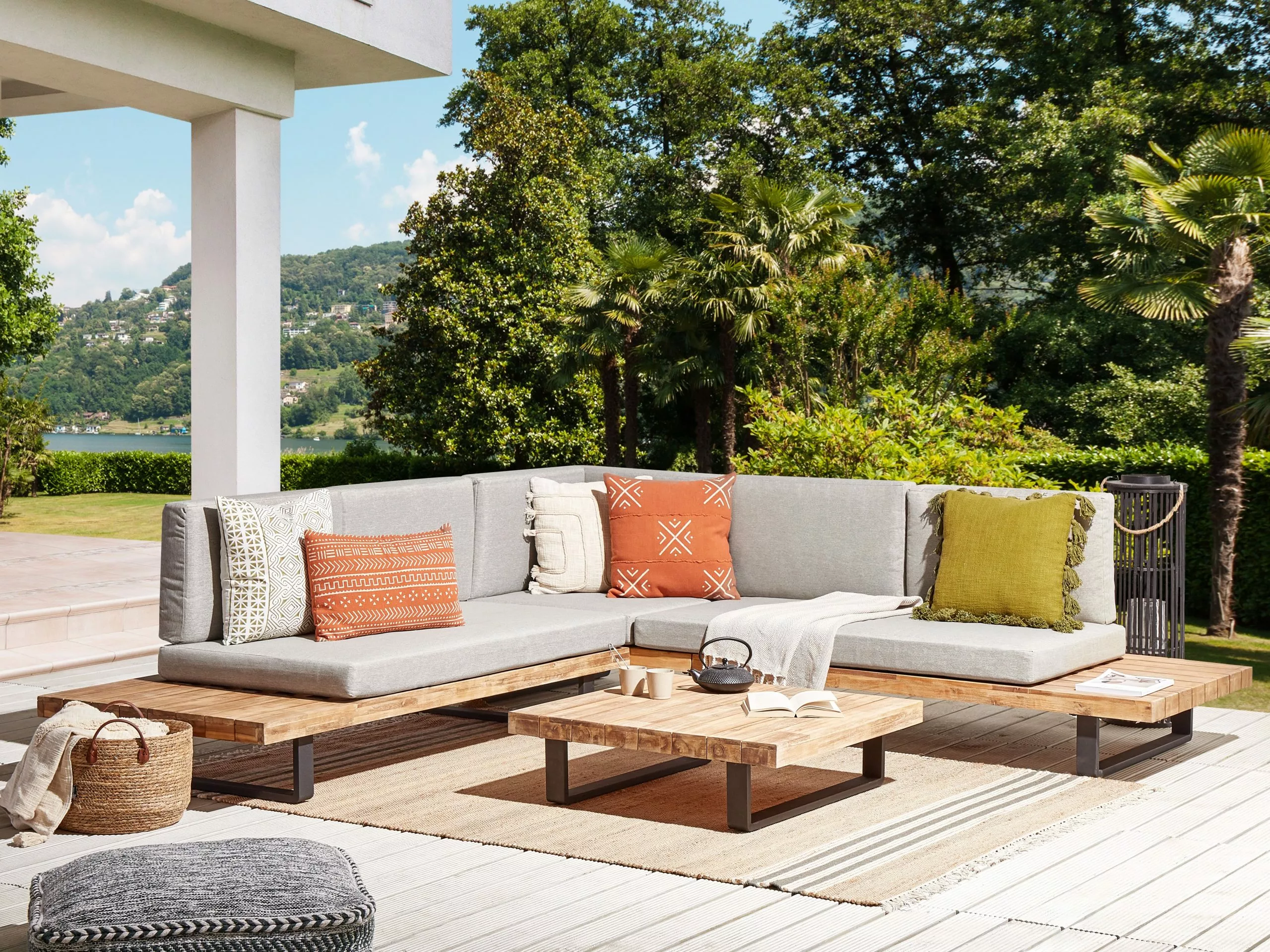 Beliani 5-istuttava Ulkosohvaryhmä Akasiapuu Vaaleanharmaa MYKONOS II 2 Beliani 5-istuttava Ulkosohvaryhmä Akasiapuu Vaaleanharmaa MYKONOS II - Image 2